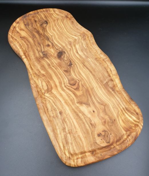 planche à découper rainuré en bois d'olivier
