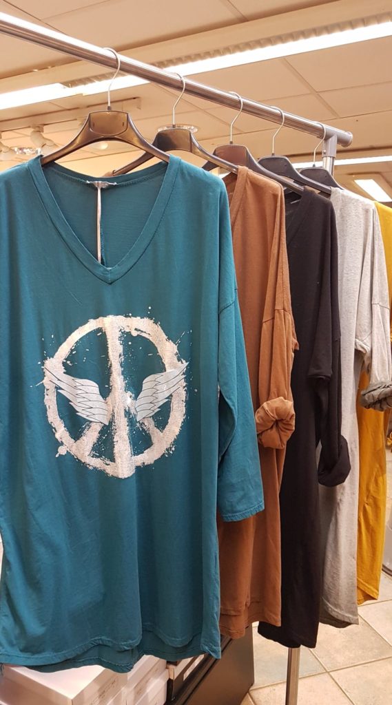 tshirt manche longues amples peace and love